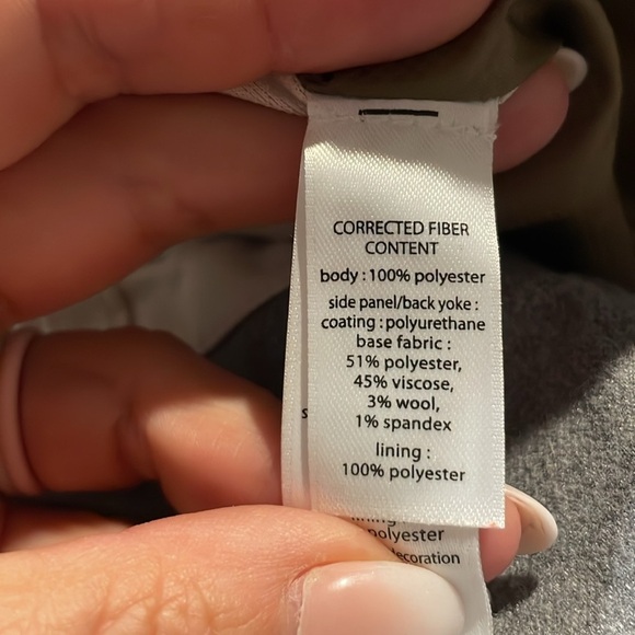 Athleta Ski Pants White Gray Zippered pockets Women’s L Adjustable Snowboarding - Picture 11 of 15